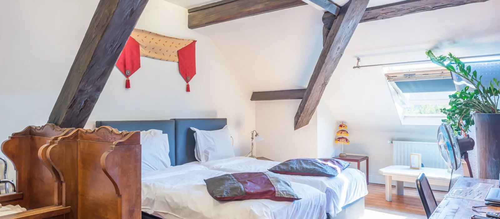1770285752-18A) chinese kamer kamer I (2)